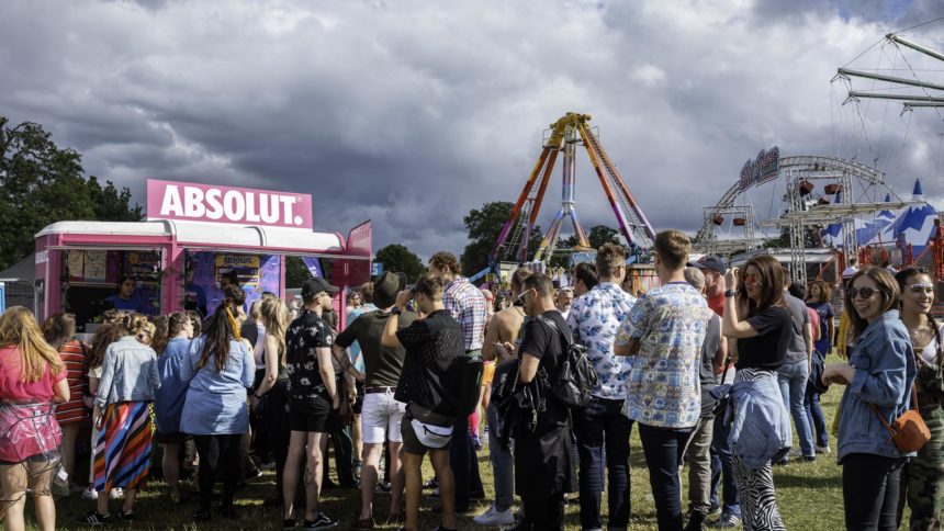 3 industries that can benefit from product sampling at summer events