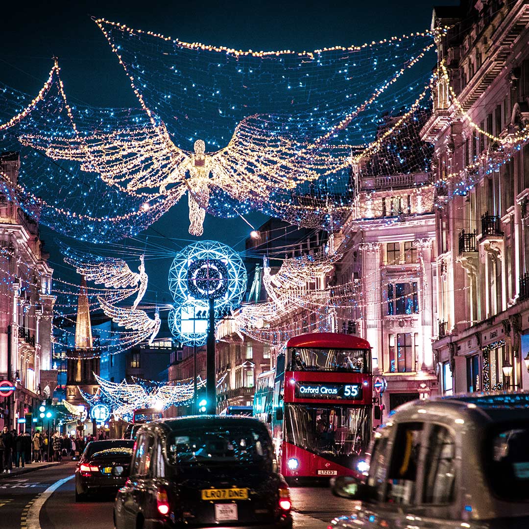 Oxford-Street-Christmas-Shopping