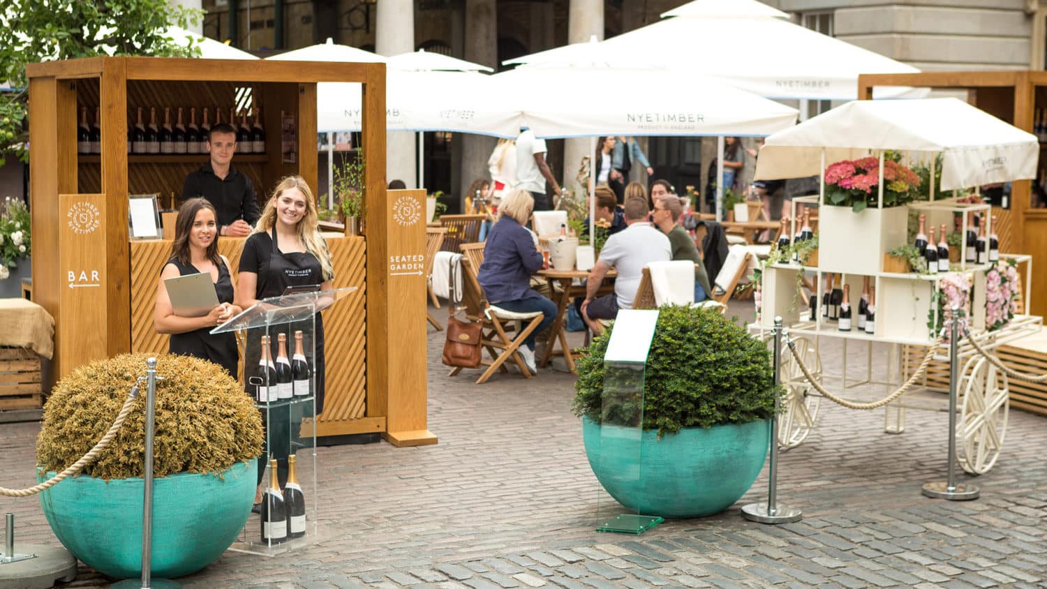 Re-establishing-human-connections-in-the-Pub-Garden_nyetimber-staff-1500x844